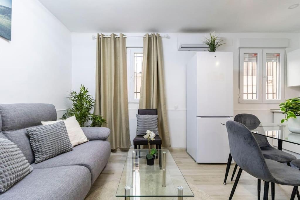 Piso Ideal Cerca Feria De Apartment